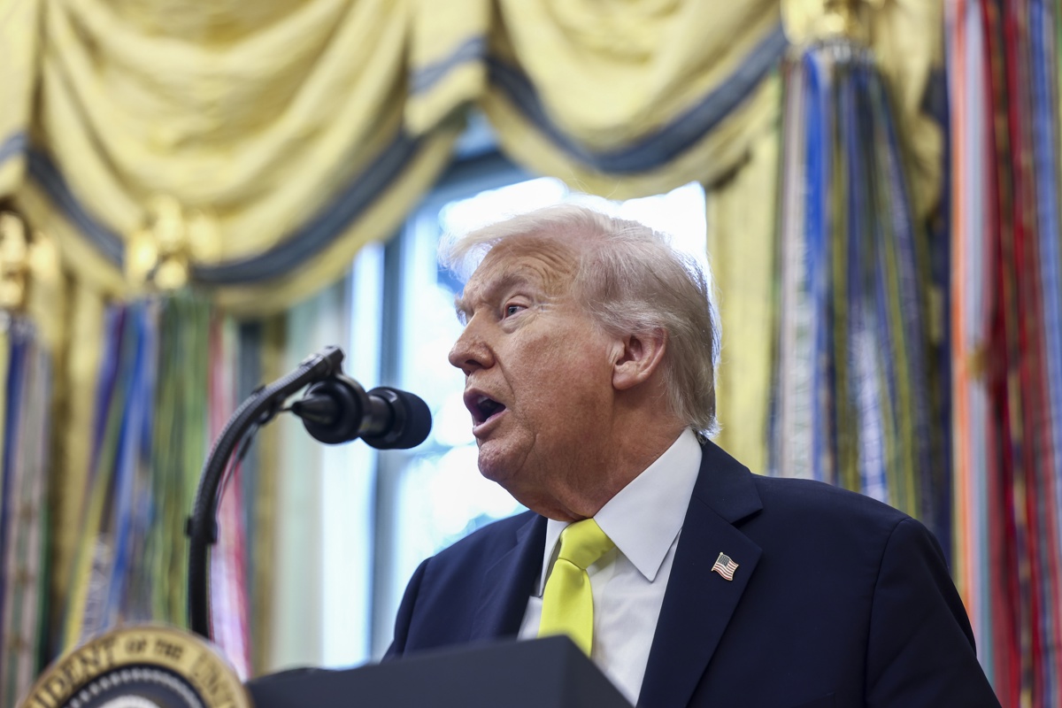 Trump dice que analiza ataques en territorio venezolano
