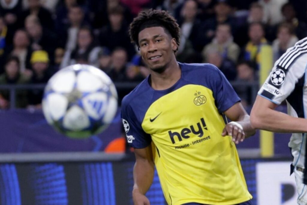 Kevin Rodríguez en la UEFA Champions League.