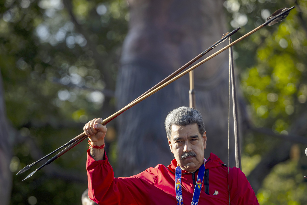 Nicolás Maduro activa militares, policía y milicia civil en todo el país