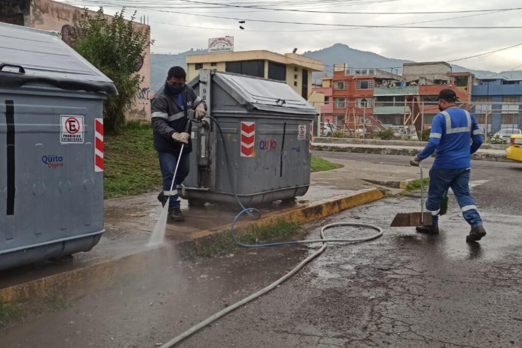 El Municipio busca opciones para cobrar la tasa de recolección de basura en Quito.