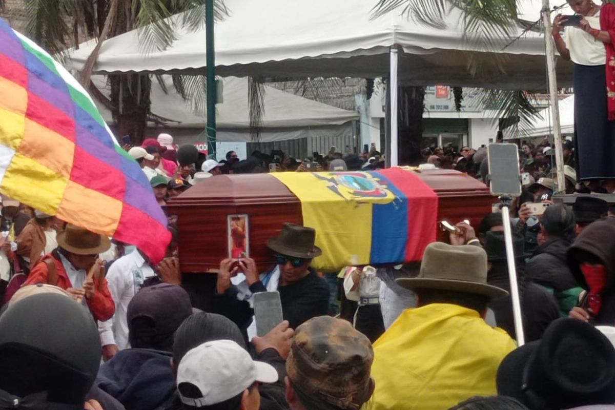 Indígenas de Imbabura ratifican el paro y rinden homenaje a los fallecidos en Otavalo