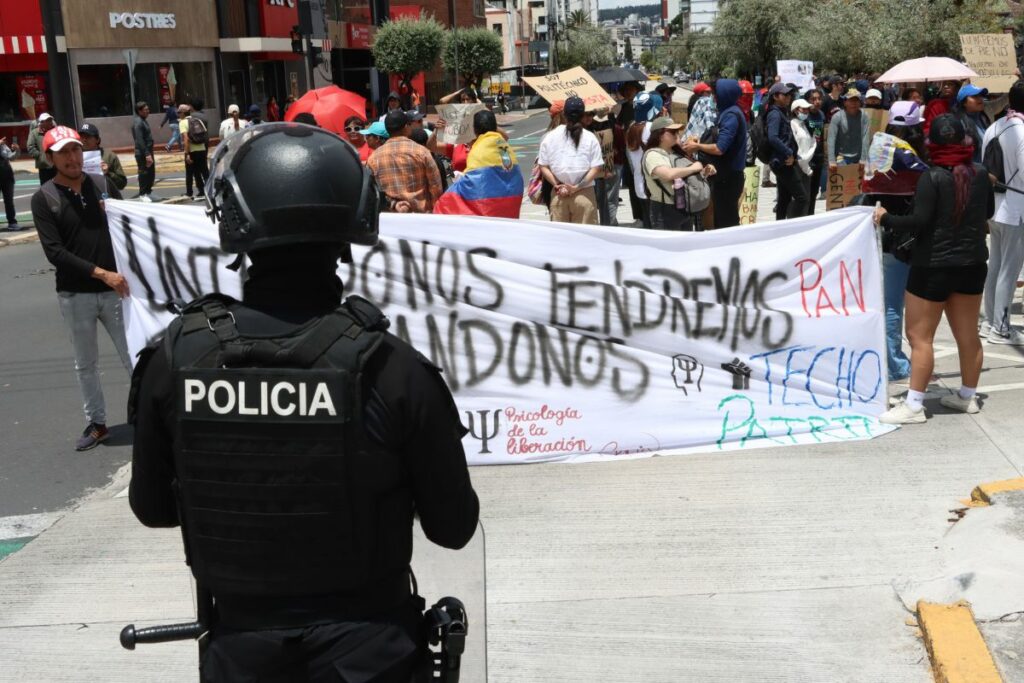 Grupos sociales se congregaron en el parque de El Arbolito.