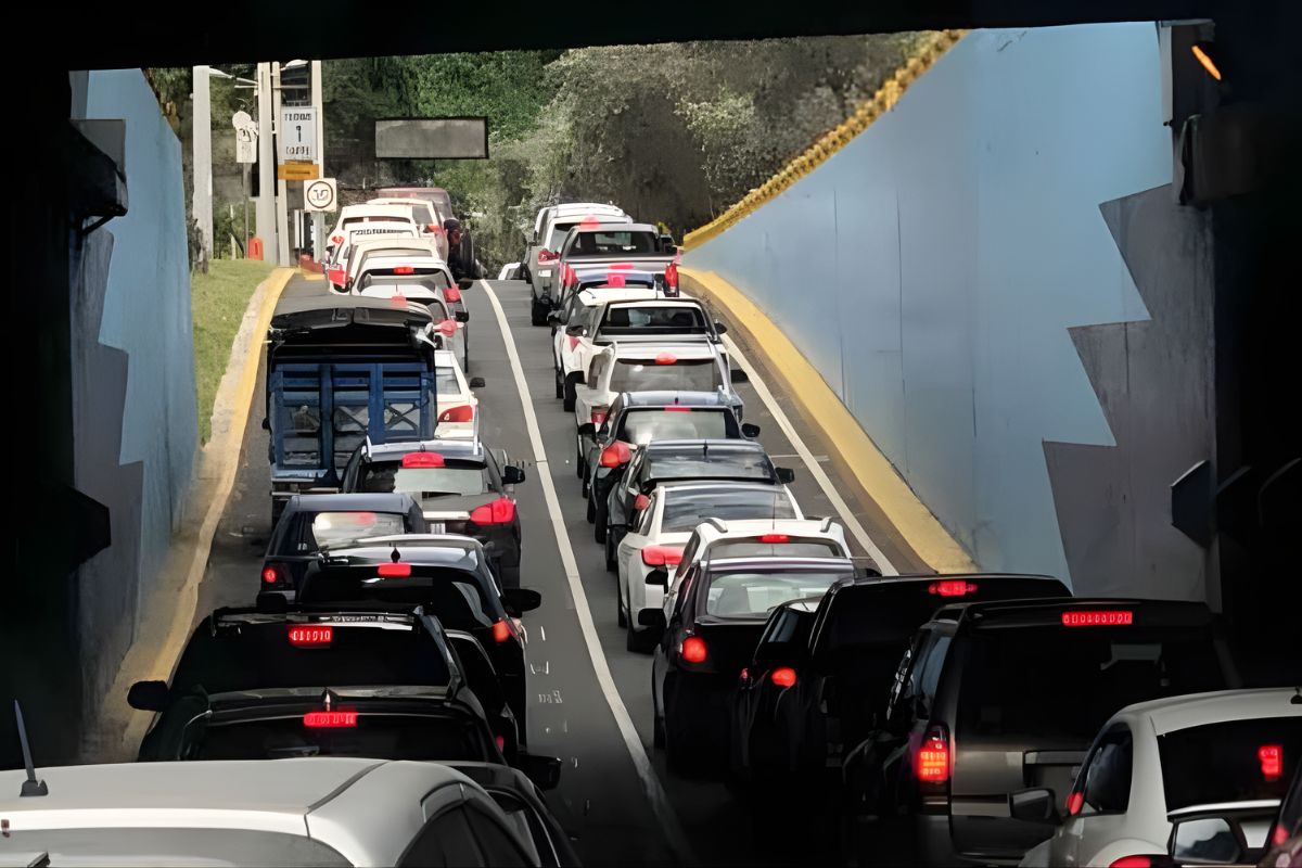 Estos son los horarios del Pico y placa en Quito este miércoles 15 de octubre de 2025