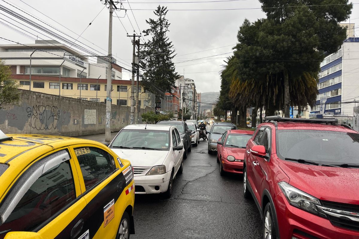 Horarios del Pico y placa en Quito este jueves 16 de abril de 2026