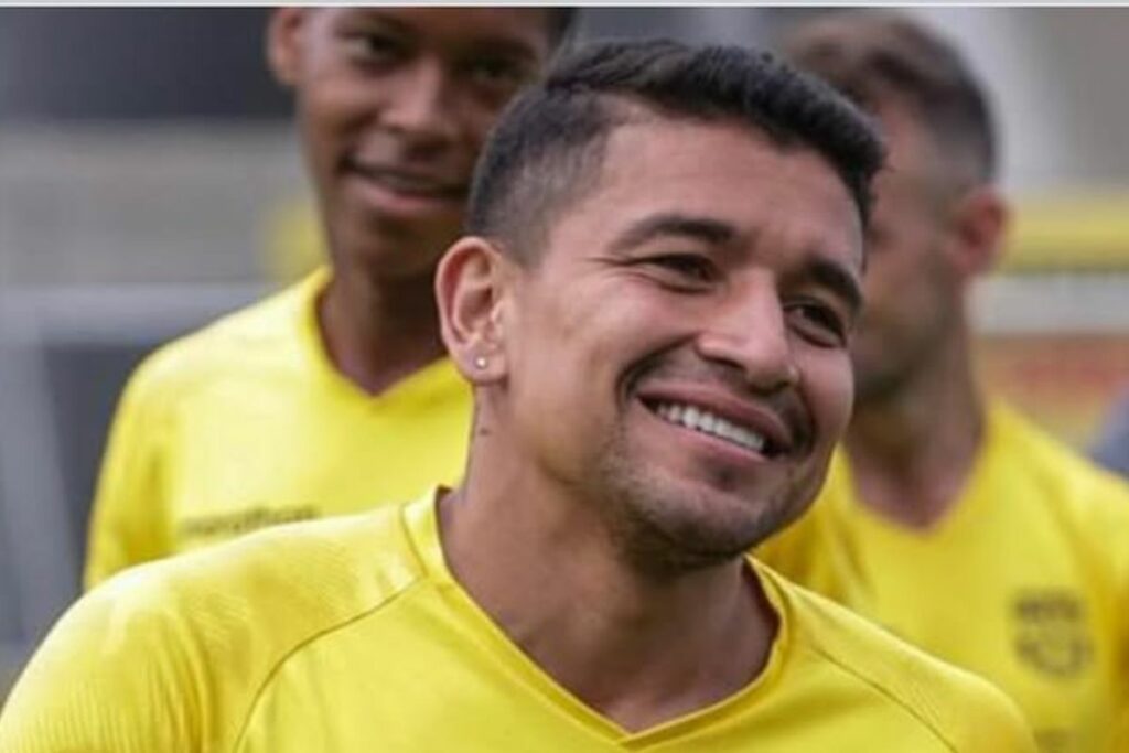 Quién fue Mario Pineida y cómo su fallecimiento sacudió al fútbol  ecuatoriano - El Comercio