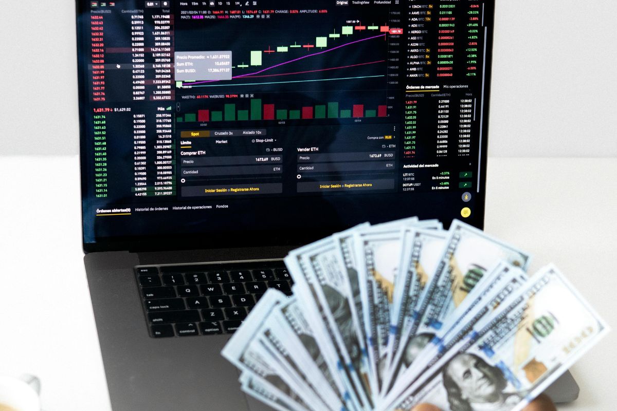 Riesgo país de Ecuador está en uno de los niveles más bajos de los últimos años