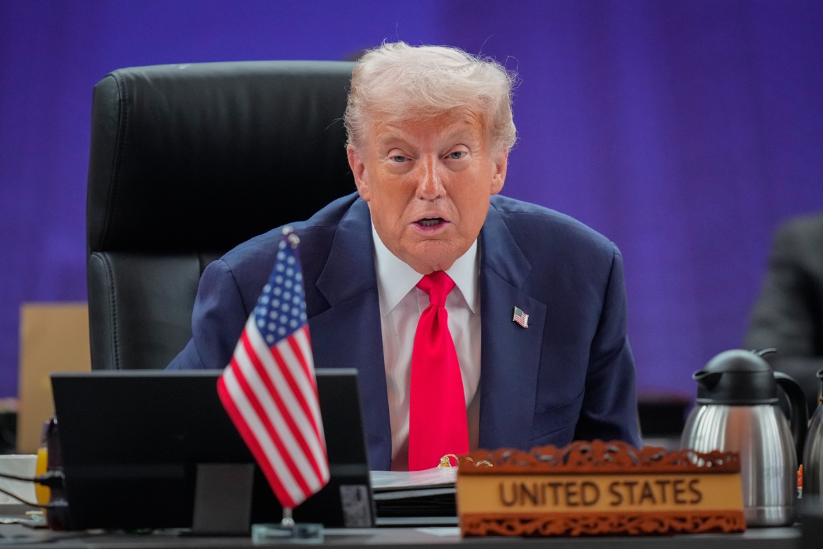 Trump acusa a Obama de revelar información clasificada sobre ...