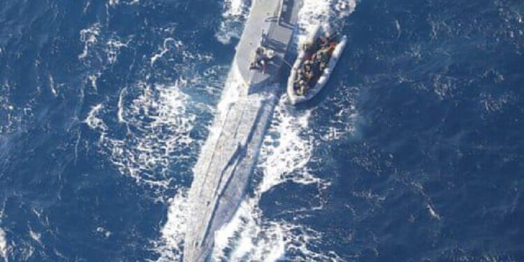 EE.UU. y Colombia interceptan narcosubmarino con 10 toneladas de cocaína