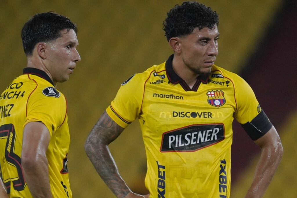 IELLO King Of Tokyo: Baby Gigazaur Micro Expansion - Iello, Expansión Del Juego De Cartas Para Jugar Con El Juego Base King Of Tokyo