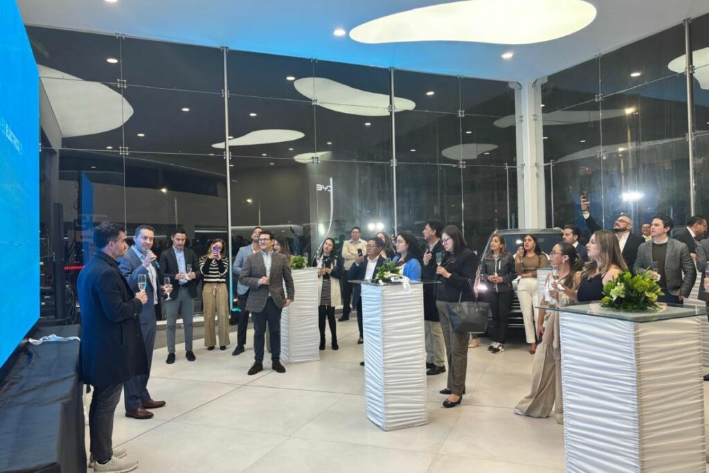 BYD-nueva-concesionaria-quito-3-1024x683.jpg
