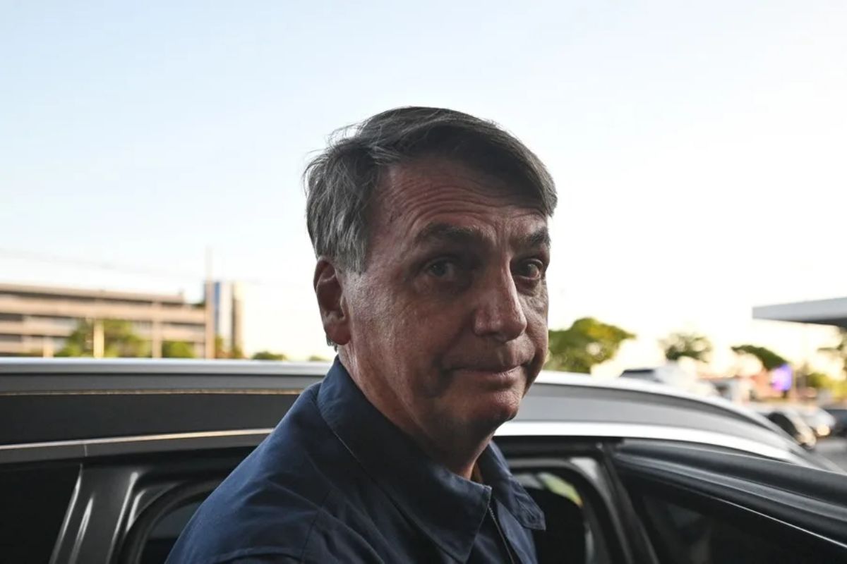 Jair Bolsonaro obtiene prisión domiciliaria en medio de hospitalización por neumonía