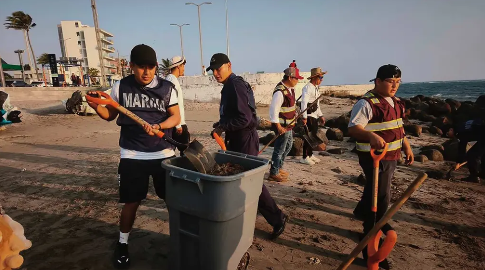 Desastre ambiental en el Golfo de México: Mancha de crudo se extiende por 600 kilómetros