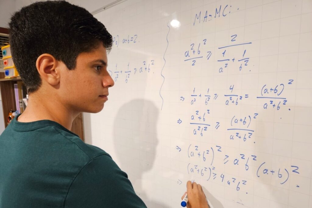 Para esta Olimpiada Nacional de Matemáticas (ONM), Maximiliano Alonso concursó en el nivel 2 con 14 años.