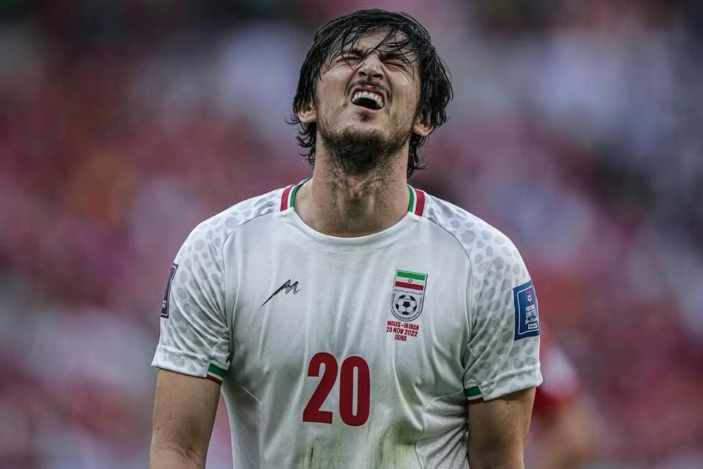 Sardar Azmoun, Irán