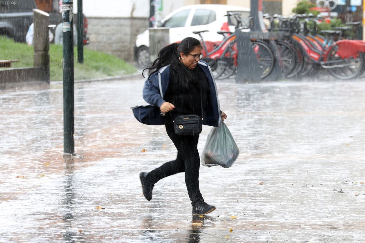 Inamhi alerta sobre incremento en la intensidad de lluvias en Ecuador hasta el 1 de abril