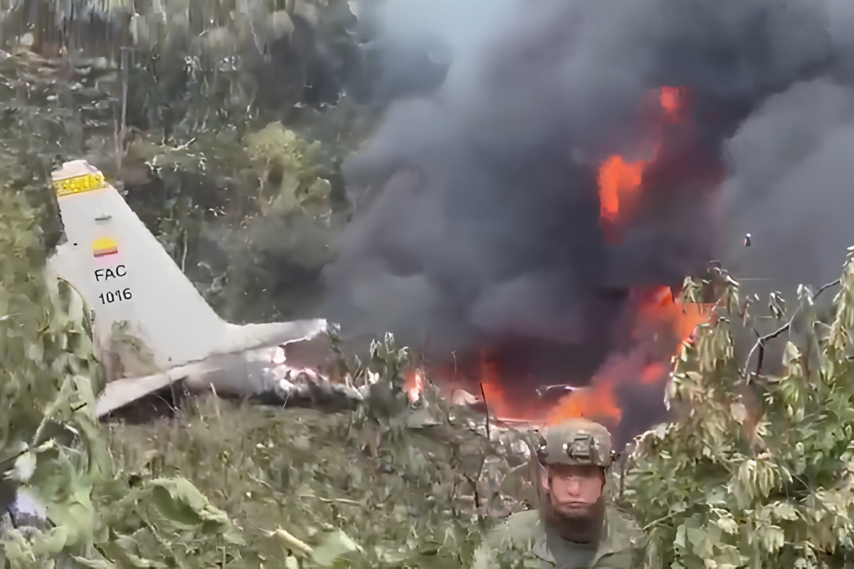 Ecuador envía a Colombia sus condolencias por accidente de avión militar en Putumayo