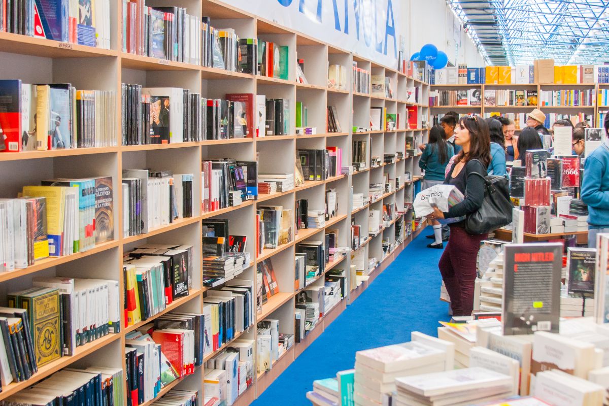 Gobierno anuncia Feria Internacional del Libro de Quito en medio de polémica por suspensión