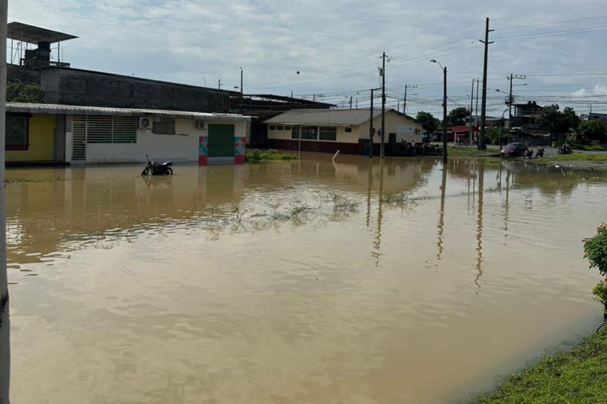 Lluvias en Ecuador dejan más de 75 000 afectados y 15 fallecidos en 2026