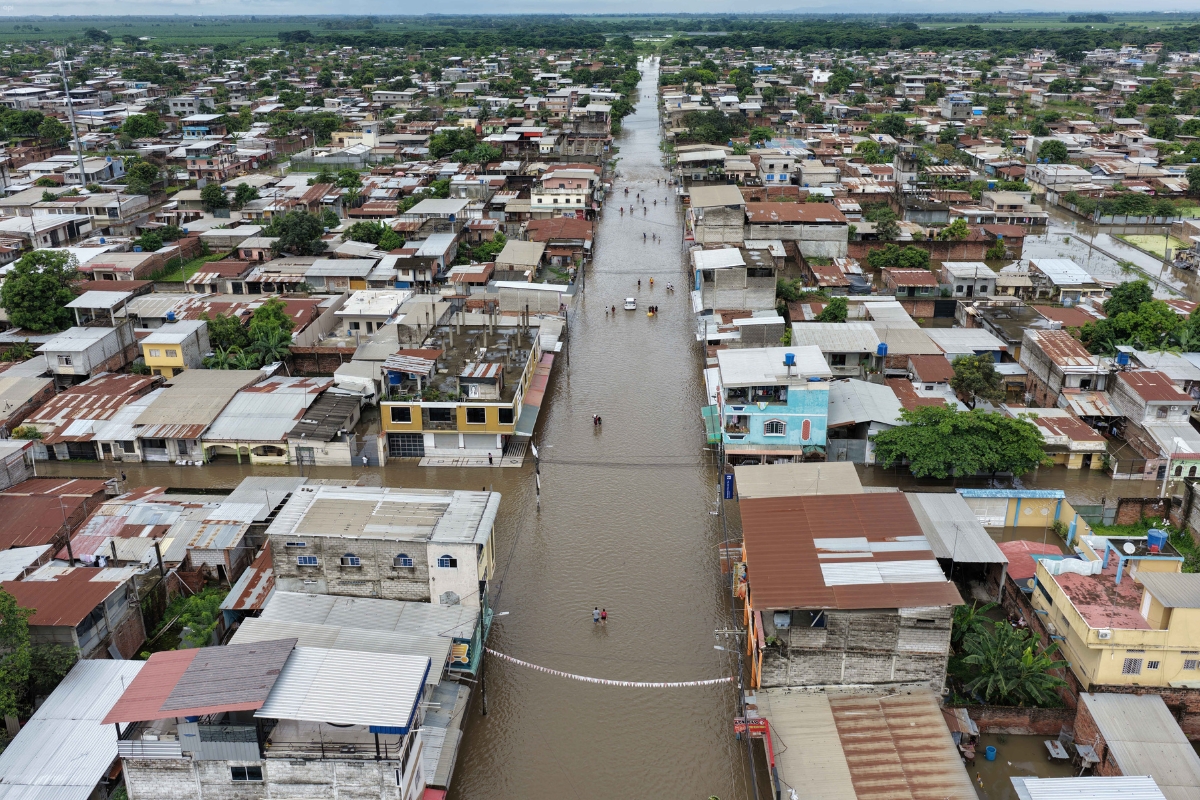 Invierno en Ecuador: Más de 77 000 personas afectadas y 15 fallecidos en lo que va del año