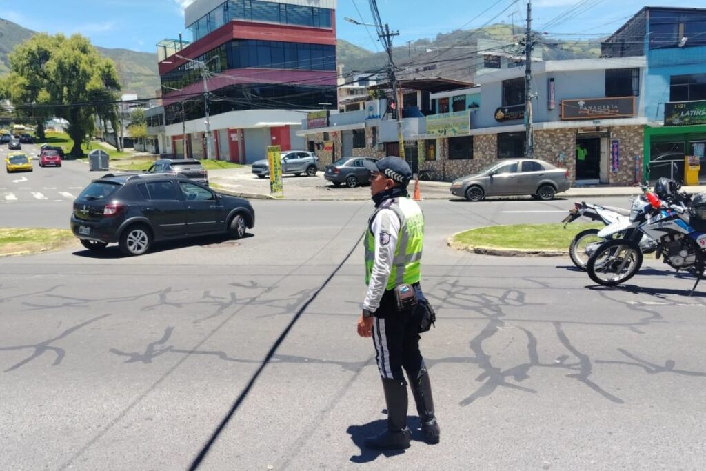 El Pico y placa se mantiene vigente en Quito.