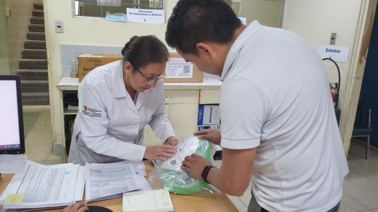 Medicamentos esenciales llegan al Hospital Vicente Corral Moscoso