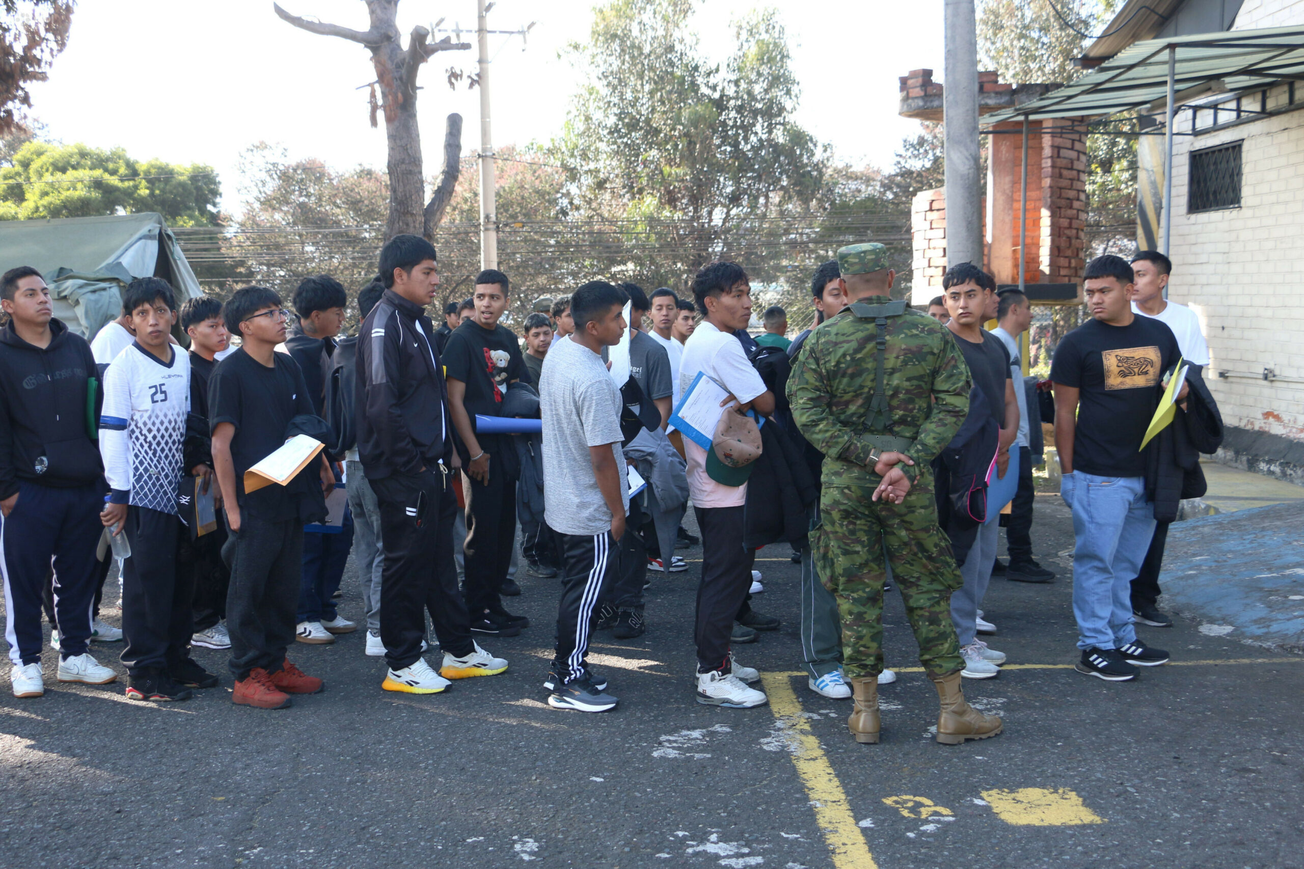 Nuevos conscriptos llegaron para el acuartelamiento 2026 en las Fuerzas Armadas de Ecuador