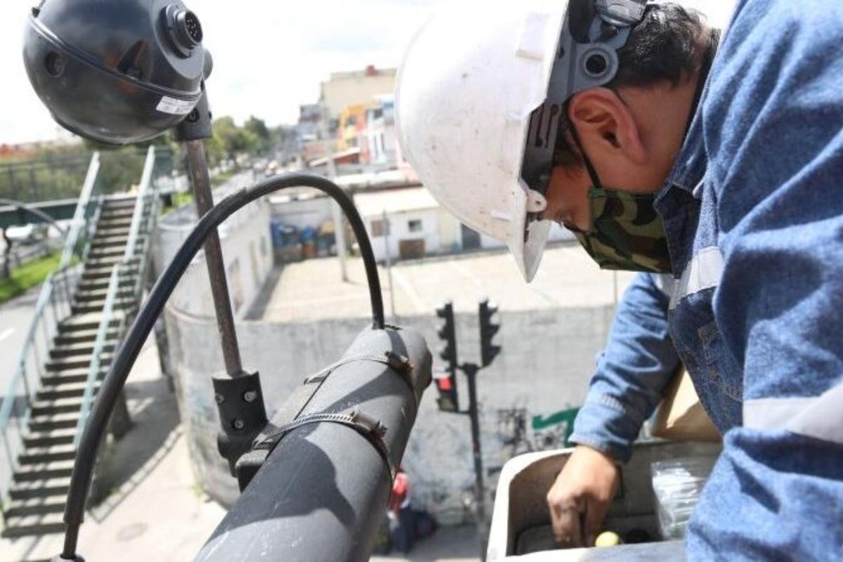 Quito instalará 899 cámaras inteligentes para seguridad vial