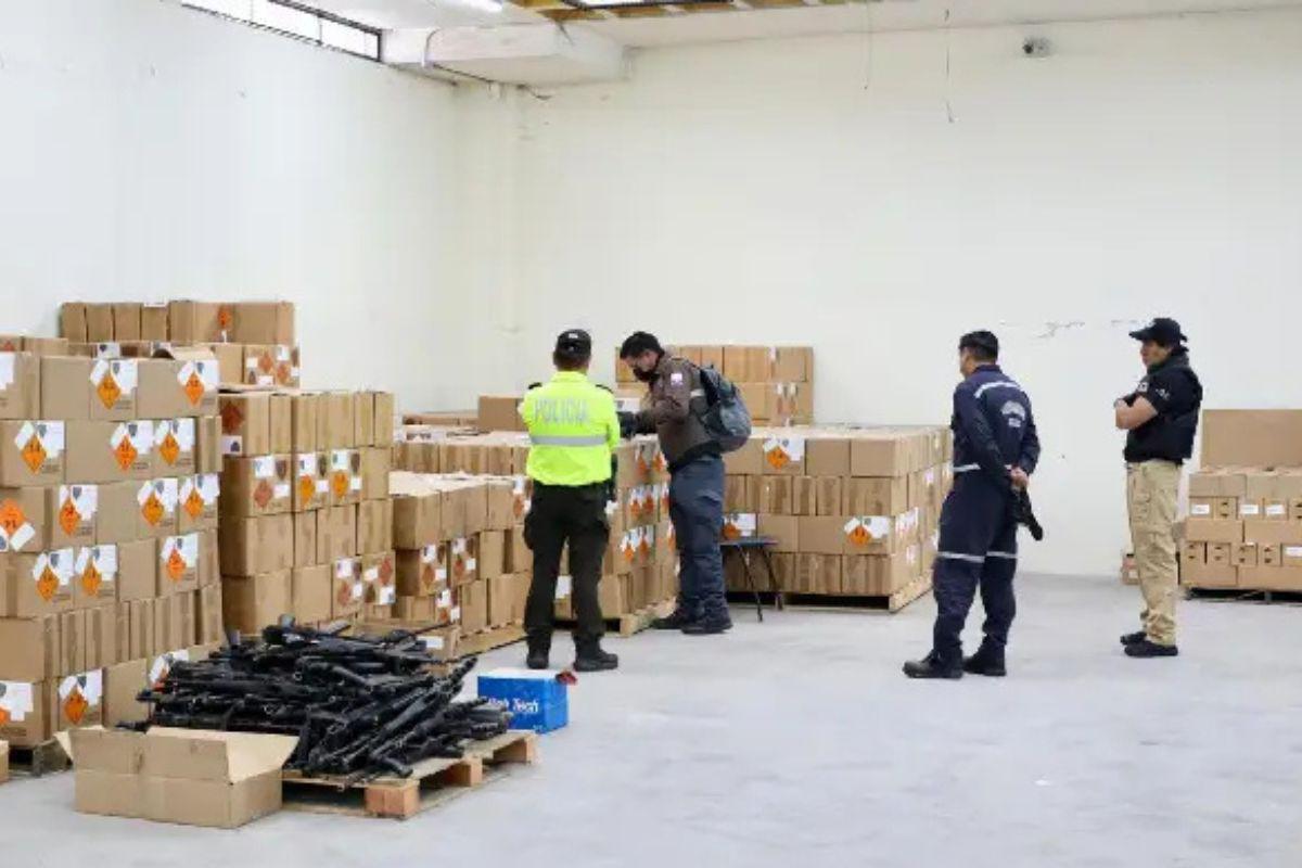 Expolicías sentenciados por vender municiones a grupos criminales