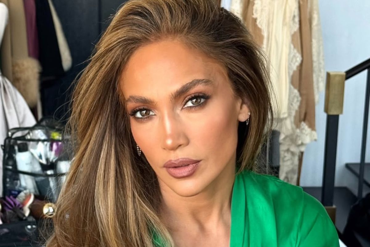 Jennifer Lopez y su estrategia para seguir vigente a los 56 años