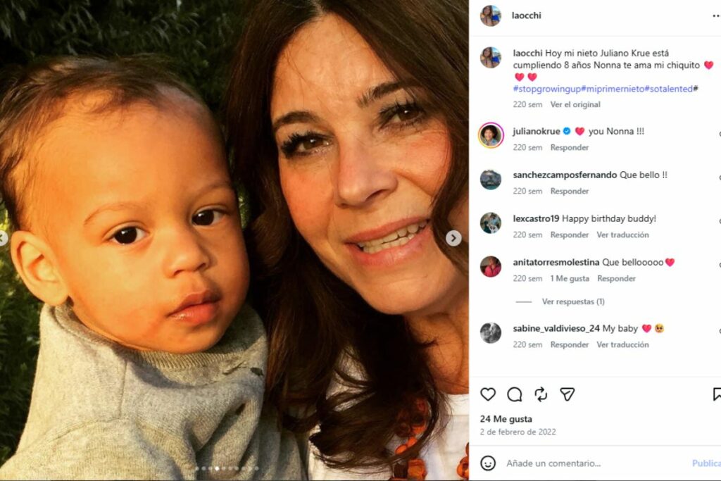 Una publicación de la abuela donde aparece Juliano de bebé.