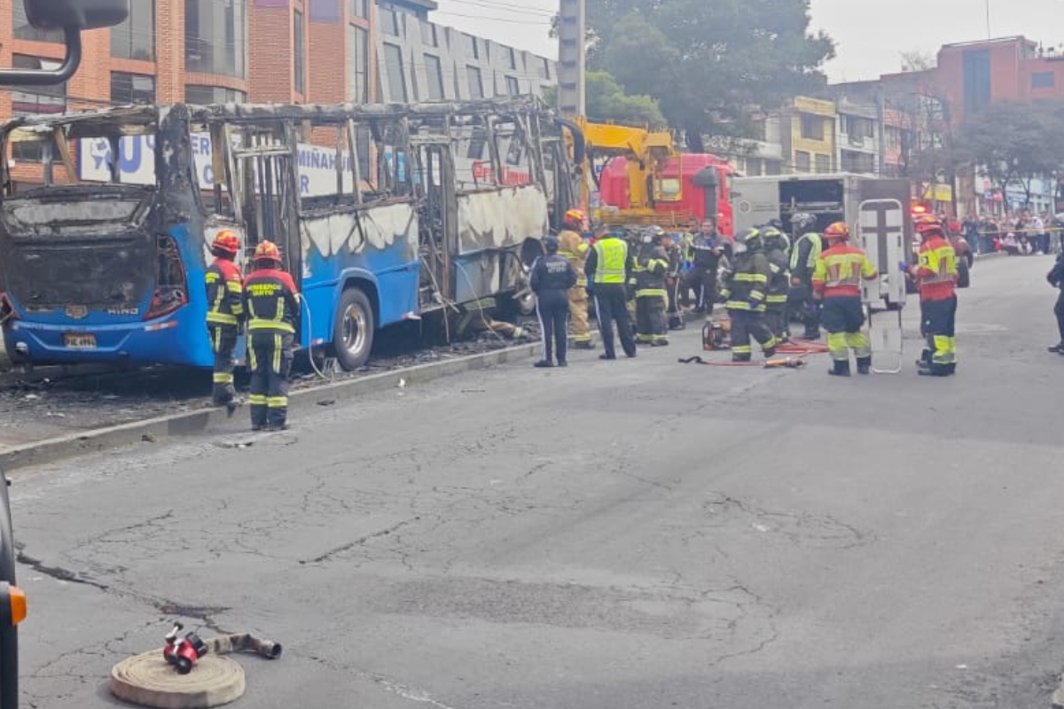 Las claves para prevenir incendios en vehículos en Ecuador