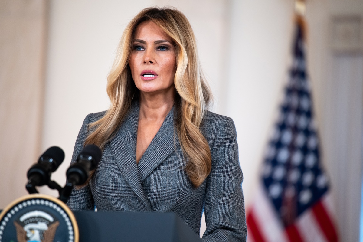 Melania Trump niega haber tenido una relación cercana Jeffrey Epstein