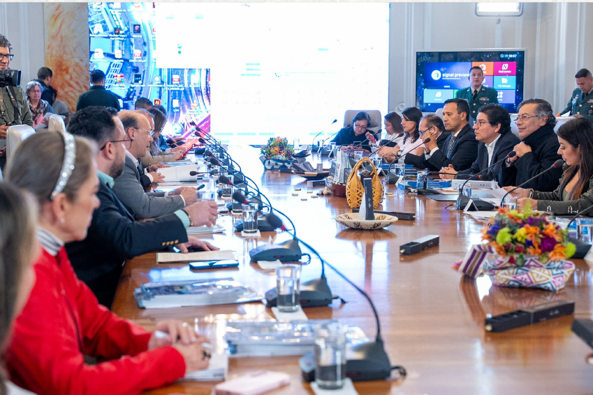 Gustavo Petro lidera Gabinete en Ipiales ante el desplome del 90 % del comercio fronterizo