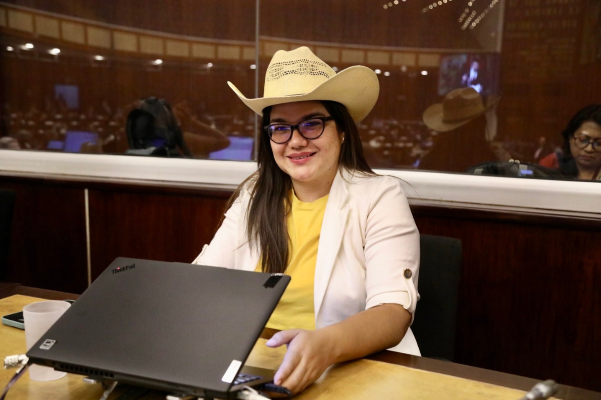 Revolución Ciudadana expulsa a Annie Muñoz de sus filas y denuncia irregularidades en el CAL