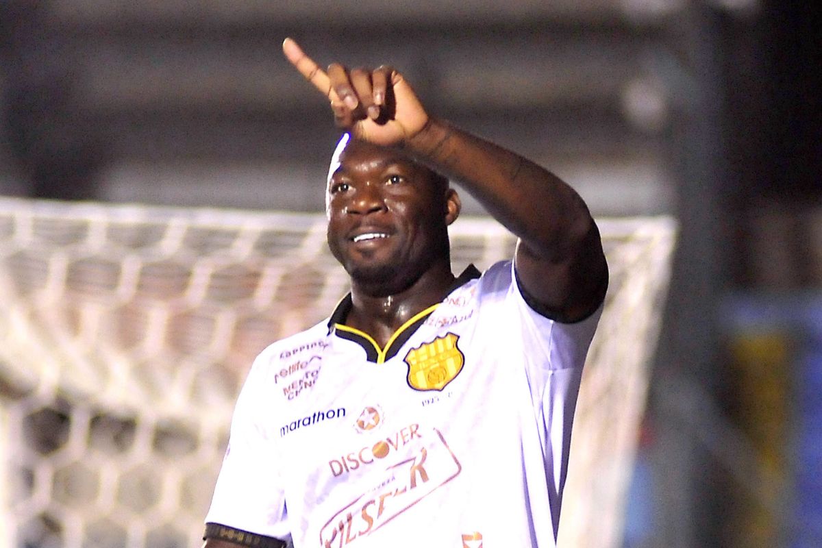 Felipe Caicedo pide más minutos para Darío Benedetto en Barcelona SC