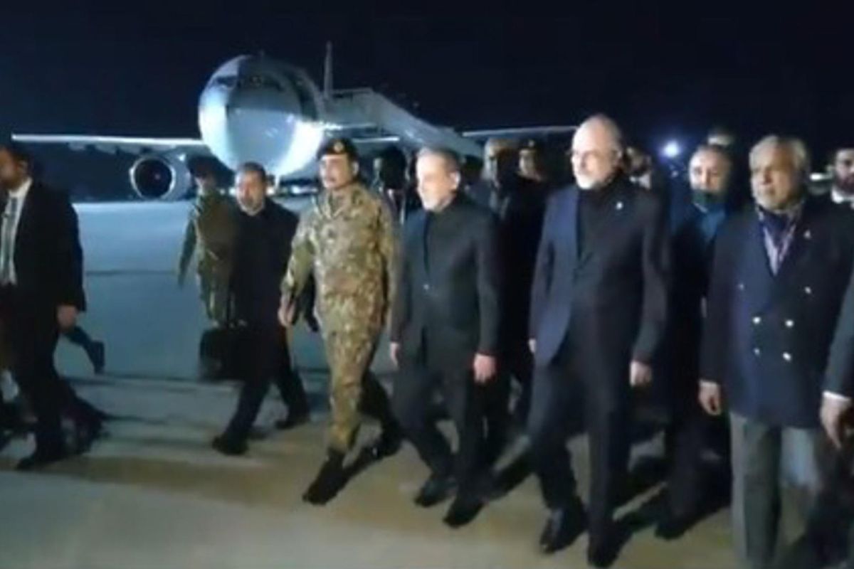 Delegación de Irán llega a Pakistán para negociar con Estados Unidos