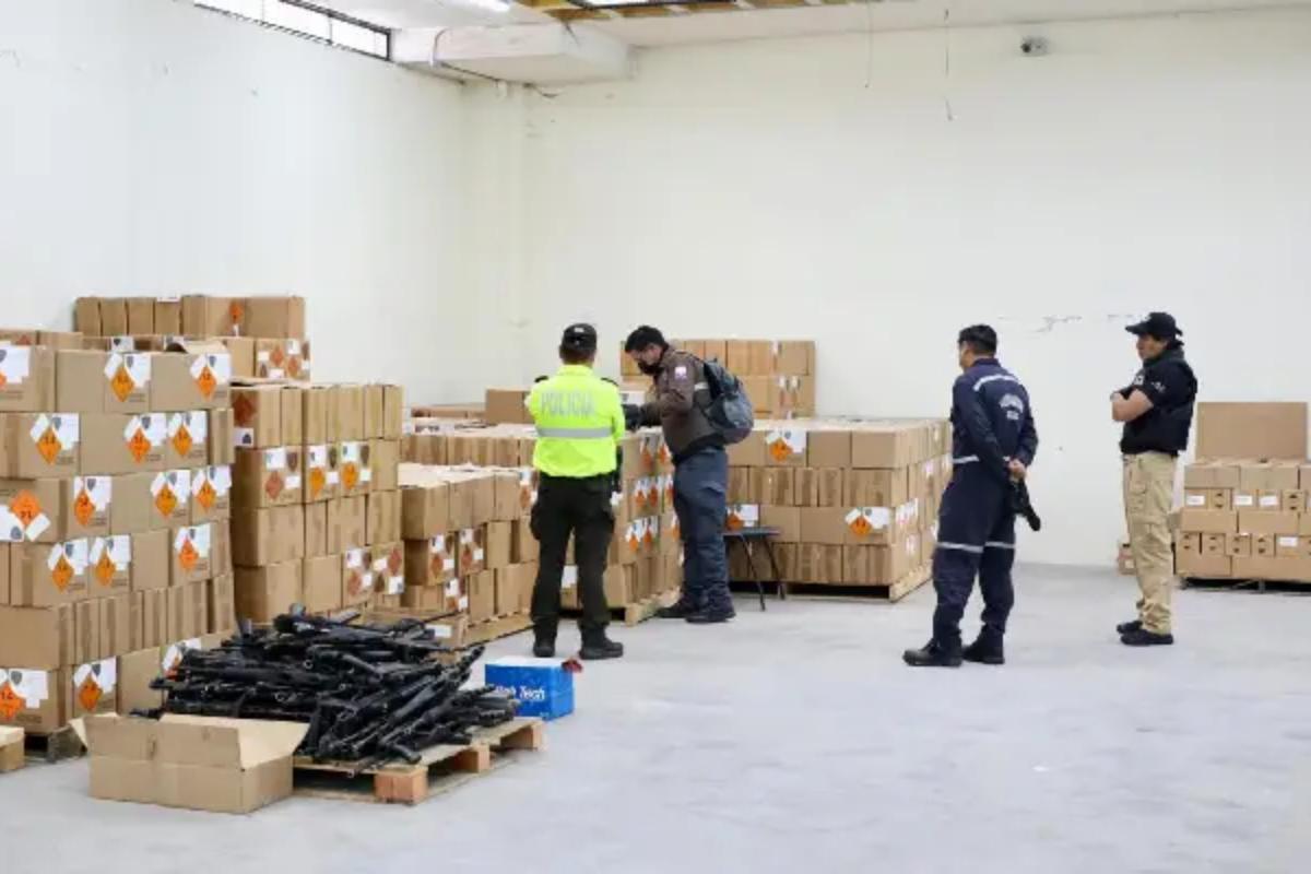 Expolicías condenados por vender municiones en Ecuador