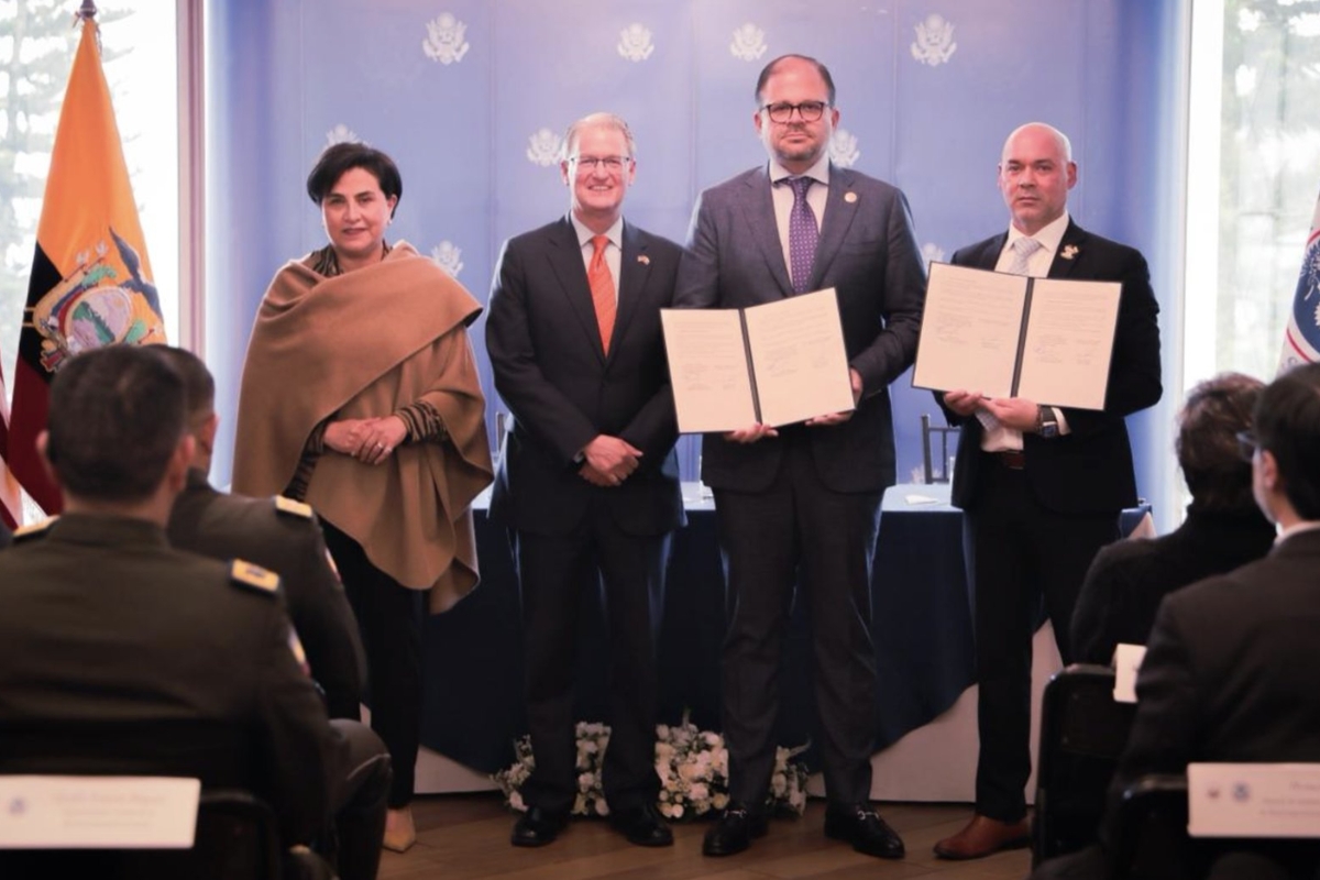Ecuador y EE.UU. firman memorando para reforzar la lucha contra delitos transnacionales