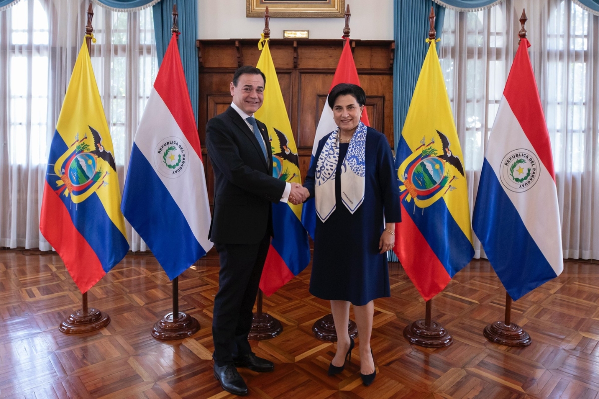 Ecuador pide a Paraguay declarar ‘terroristas’ a cinco grupos criminales; negocian un convenio de extradición