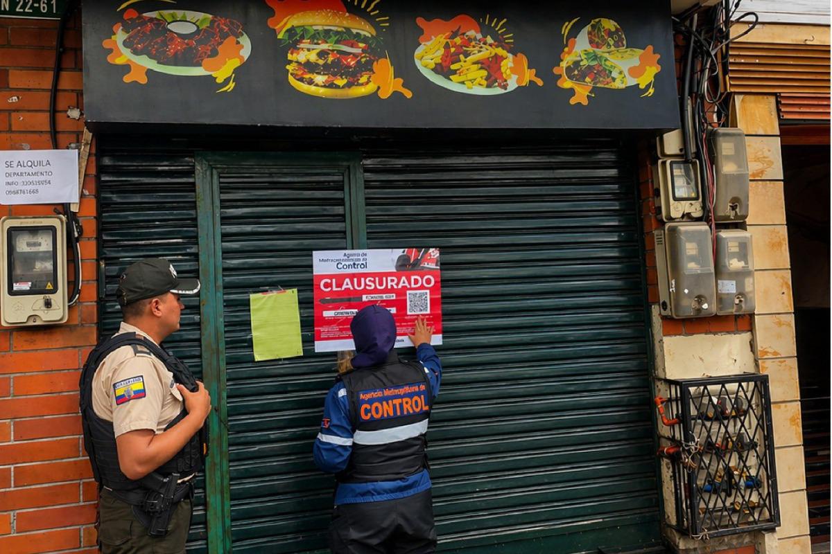 Bares sin permisos en Quito: clausuran establecimiento ilegal