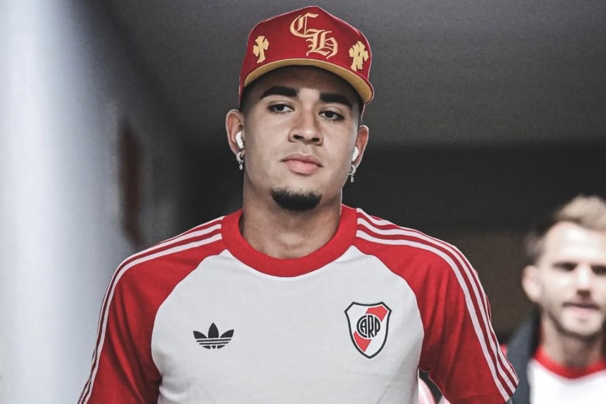 ‘Chacho’ Coudet explica por qué no juega Kendry Páez en River Plate