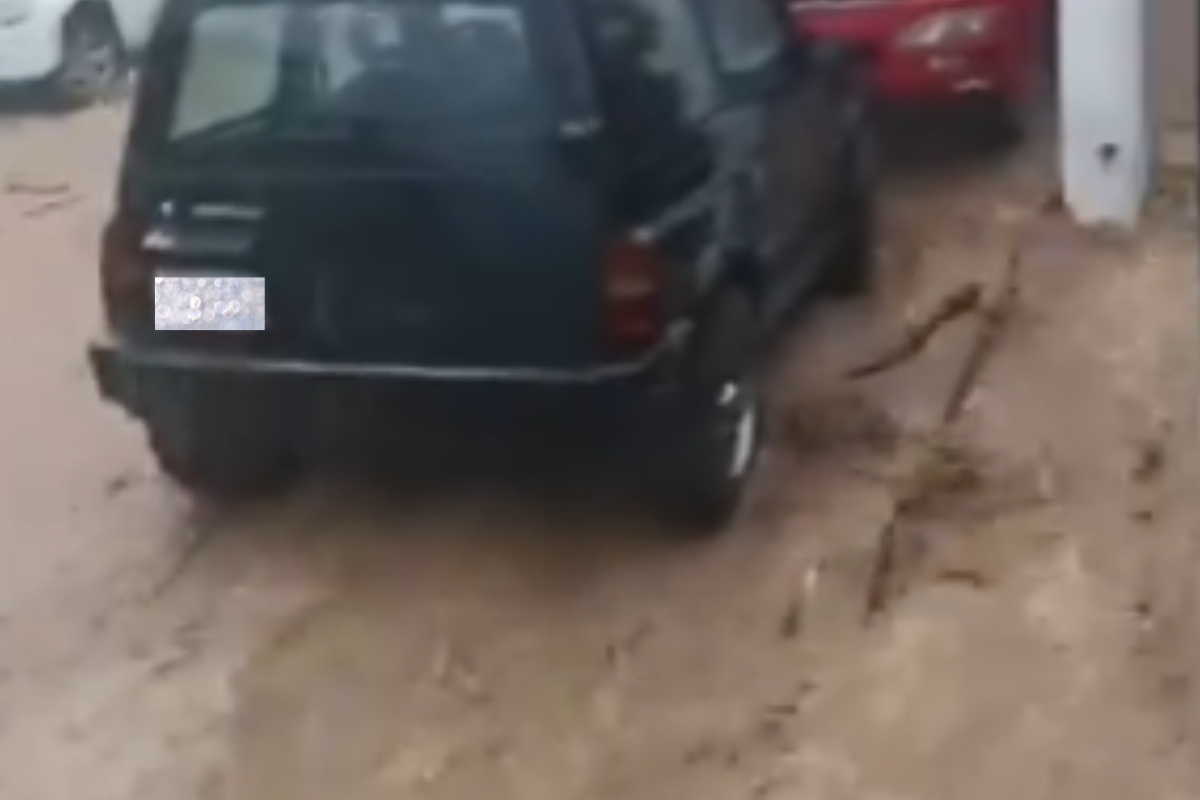 Las lluvias en el noroccidente de Quito dejan una inundación y un deslizamiento de tierra