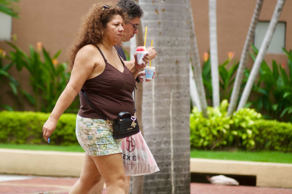 Guayaquileños cambian sus hábitos para afrontar la ola de calor que vive la ciudad