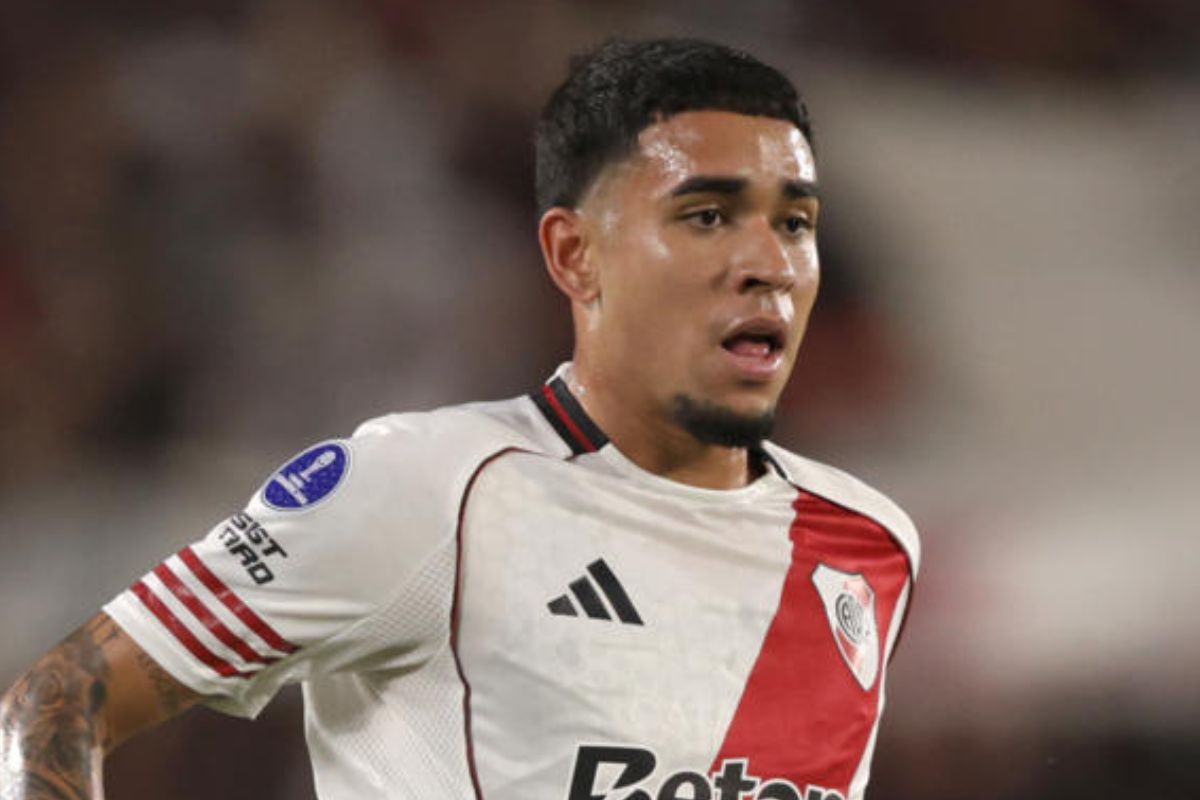 Kendry Páez mete presión para ser titular ante Boca Juniors