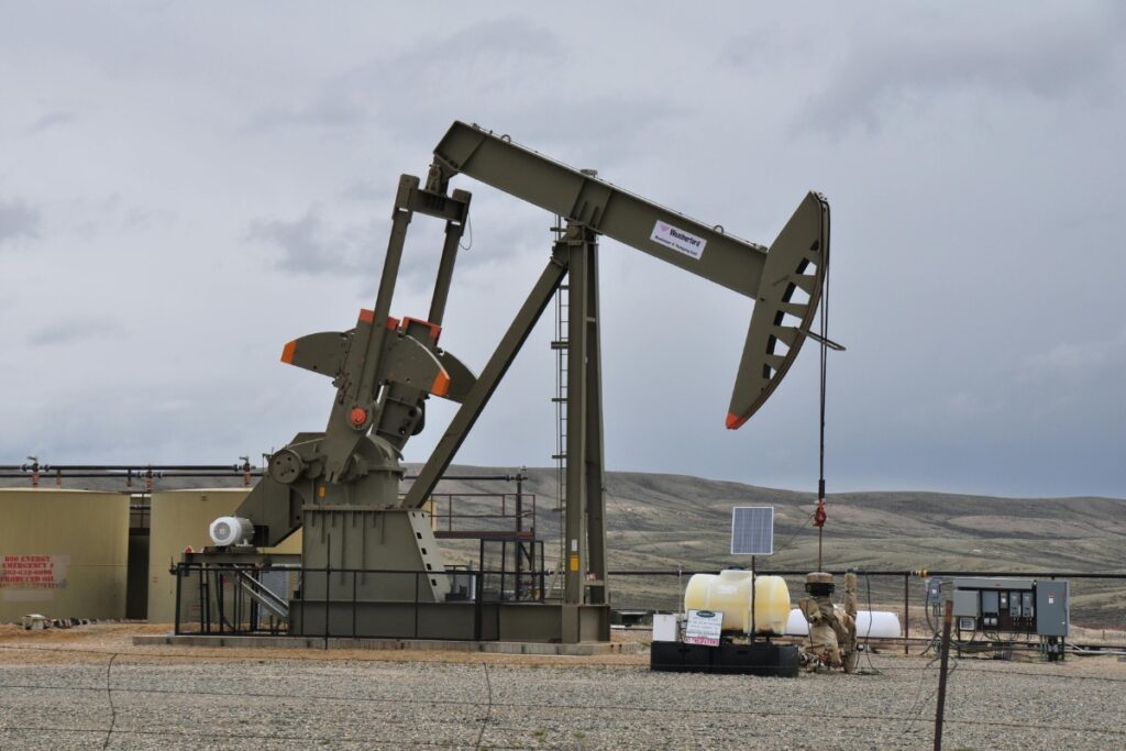 El precio del petróleo WTI supera los 104 dólares, tras discurso de ...