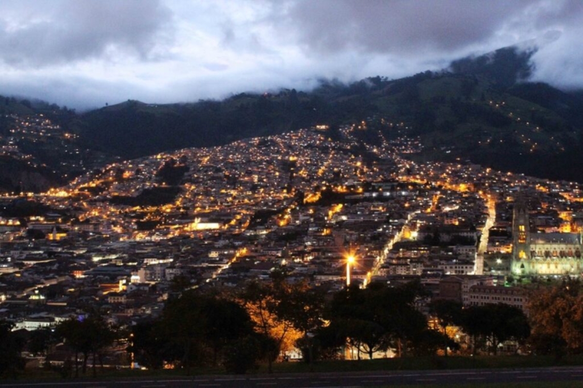 Quito registró otra vez cortes de luz en diferentes sectores este lunes 13 de abril