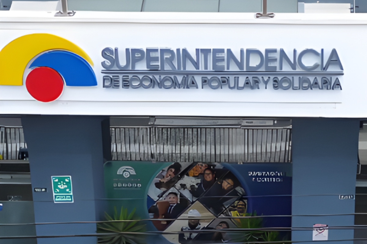 La SEPS advierte sanciones por pánico financiero y se refirió a la solidez del sector cooperativo