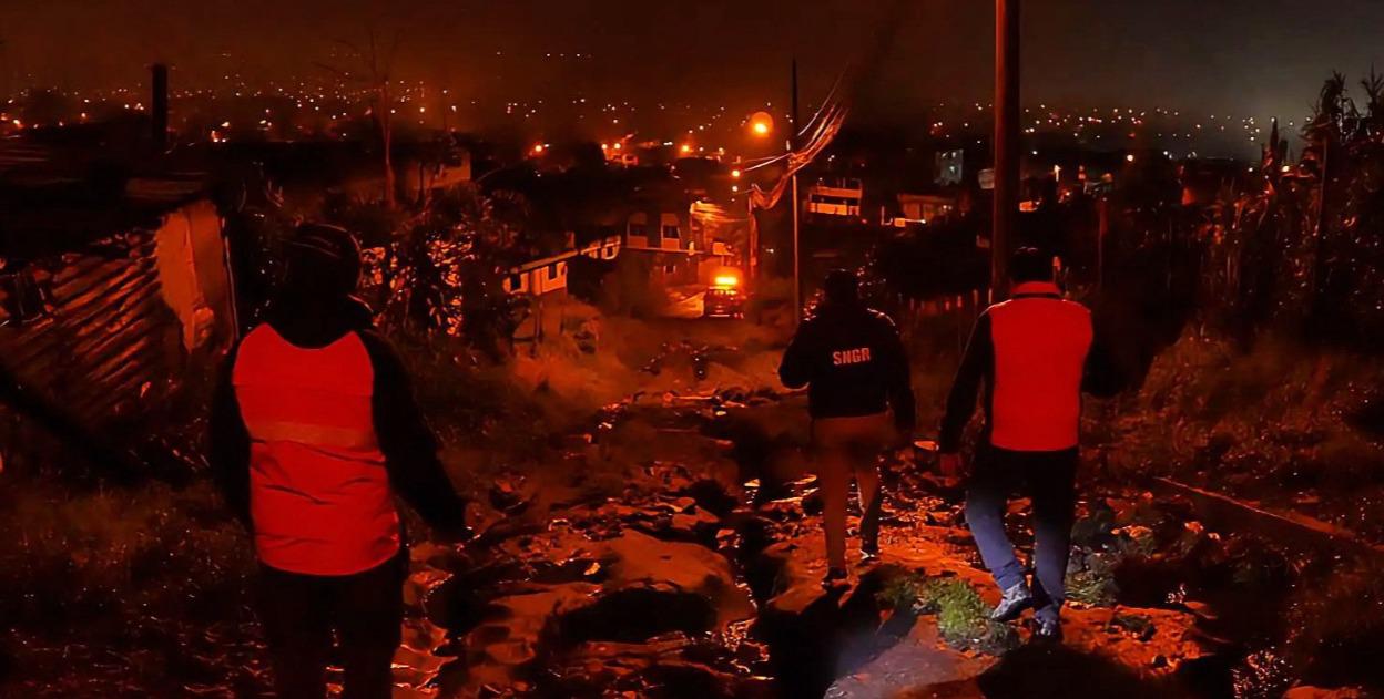Lluvias provocan aluvión y desbordamiento de quebrada en Guamaní