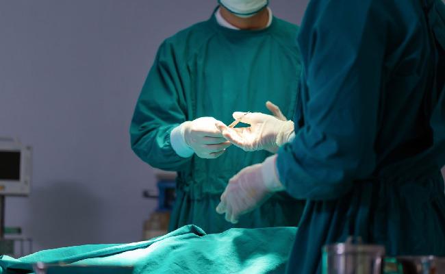 Corte ratifica sentencia de cárcel contra médico por abuso sexual