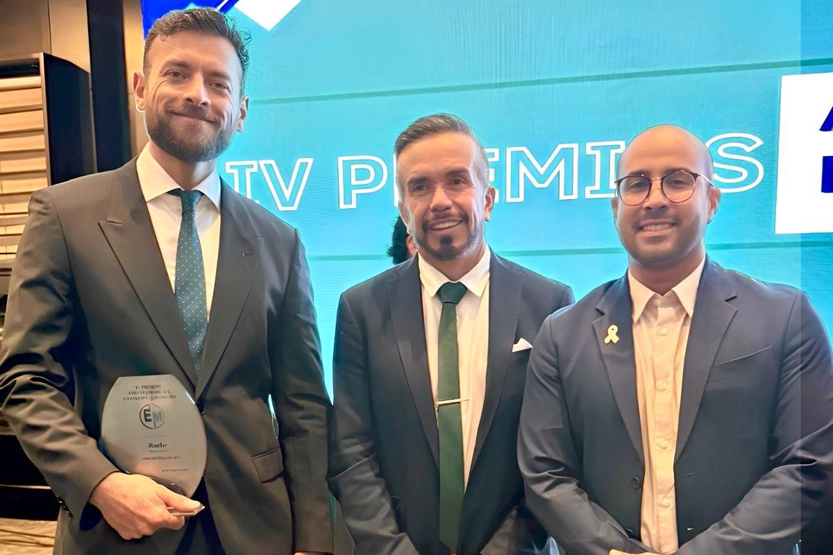 Roche Ecuador recibe premio como ‘Farmacéutica del Año’